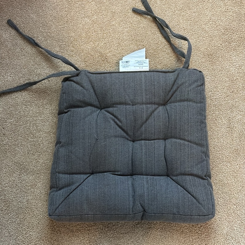 Threshold - Grey Tie On Chairpad